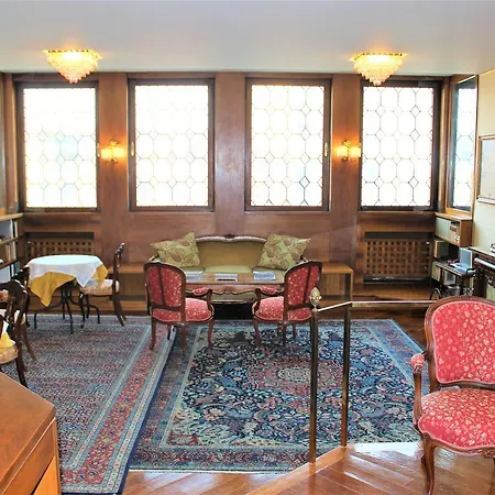 Residenza Ca' Corner לינה וארוחת בוקר 2*