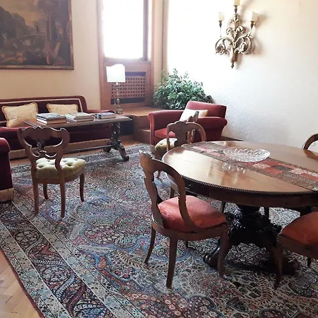 לינה וארוחת בוקר Residenza Ca' Corner